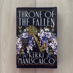 Throne of the Fallen by Kerri Maniscalco